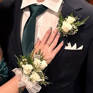 Corsage & Matching Boutonnière Set
